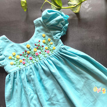 Dainty Blue