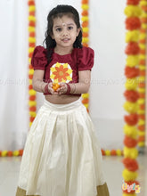 Ponmalar - Hand Embroidered Pookolam Set