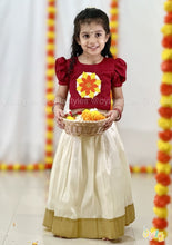 Ponmalar - Hand Embroidered Pookolam Set