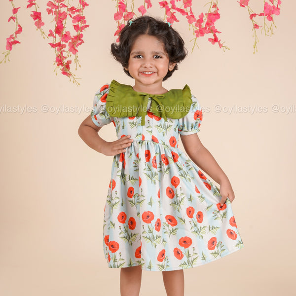 Poppy Meadow – Floral Cotton Dress with Contrast Collar