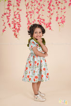 Poppy Meadow – Floral Cotton Dress with Contrast Collar