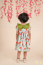 Poppy Meadow – Floral Cotton Dress with Contrast Collar