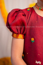 Semmalar – Hand embroidered long gown