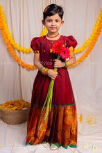 Semmalar – Hand embroidered long gown