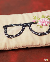 Floral Spectacle Pouch (5 pcs)