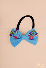 Poovai – Sky Blue Baby Dress Set with Bee & Floral Embroidery